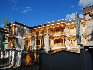 Hotel Ladakh Continental 레 외부 사진