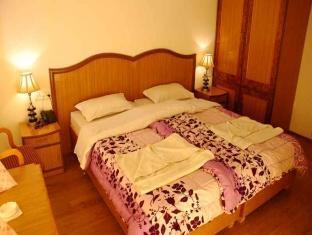Hotel Ladakh Continental 레 외부 사진
